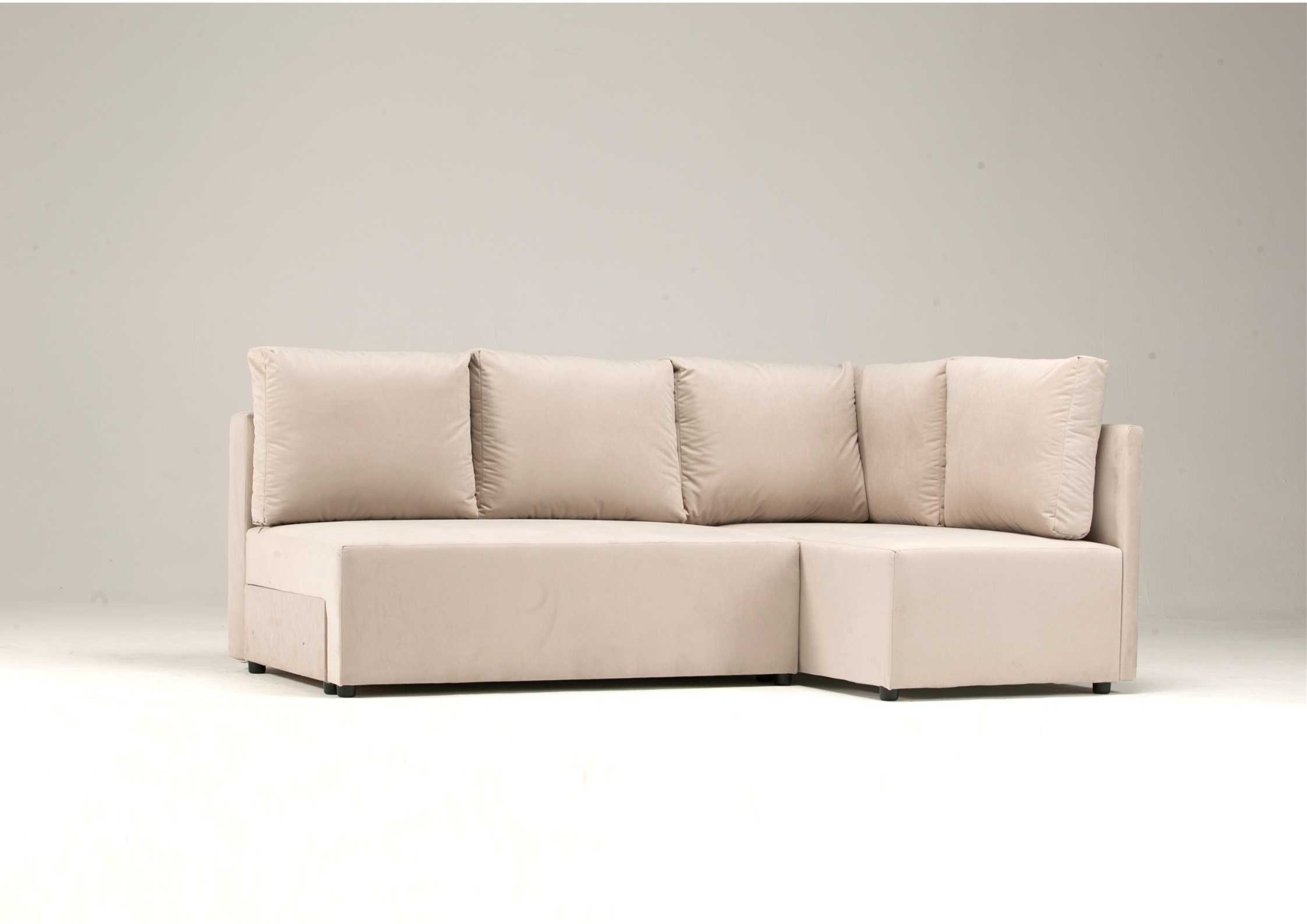 Klasyczny beżowy narożnik do bloku